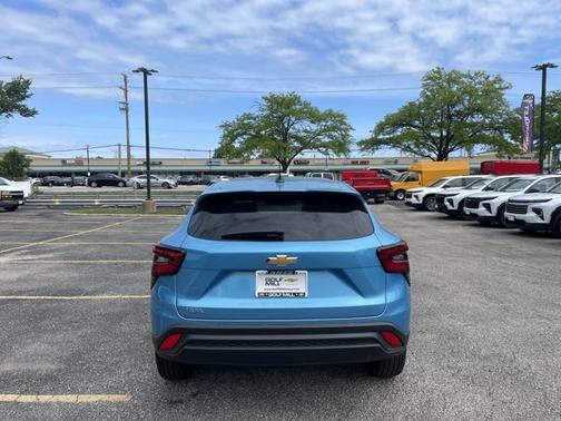Marina Blue Metallic 2026 Chevrolet Trax LS