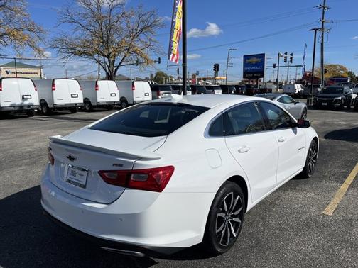 2022 Chevrolet Malibu FWD RS