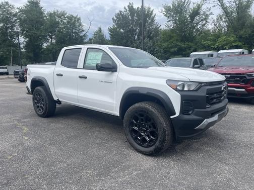 Summit White 2026 Chevrolet Colorado Trail Boss