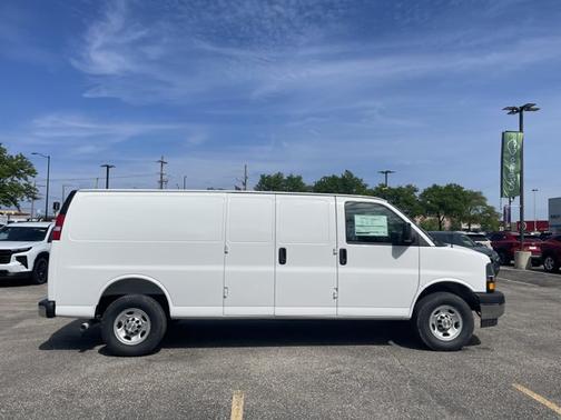 Summit White 2026 Chevrolet Express 2500 LT