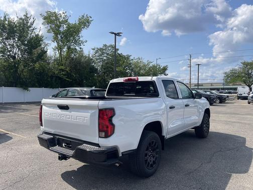 Summit White 2026 Chevrolet Colorado WT