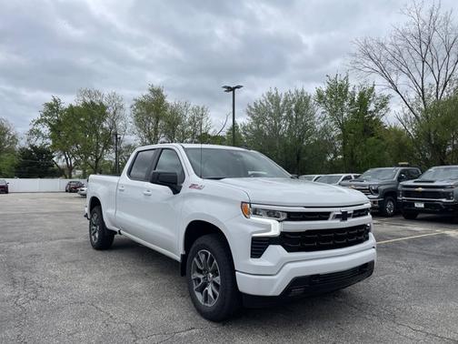Summit White 2026 Chevrolet Silverado 1500 RST