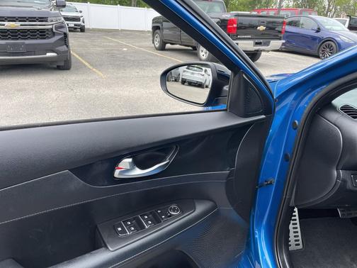 Sporty Blue 2022 Kia Forte GT-Line