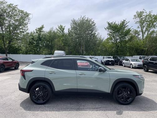 Cacti Green 2026 Chevrolet Trax FWD ACTIV