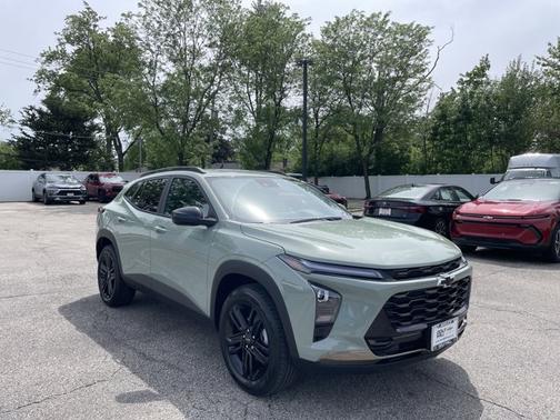 Cacti Green 2026 Chevrolet Trax FWD ACTIV