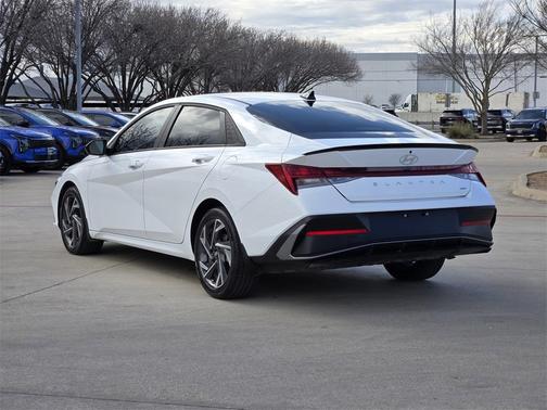 2025 Hyundai ELANTRA HEV SEL Sport