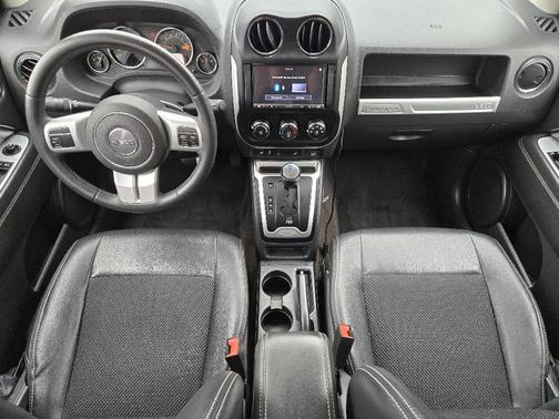 Deep Cherry Red Crystal Pearlcoat 2017 Jeep Compass Latitude