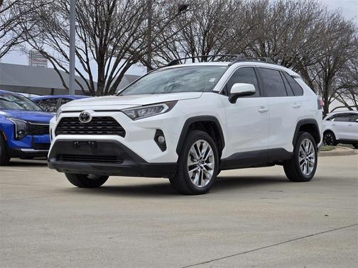 2019 Toyota RAV4 XLE Premium
