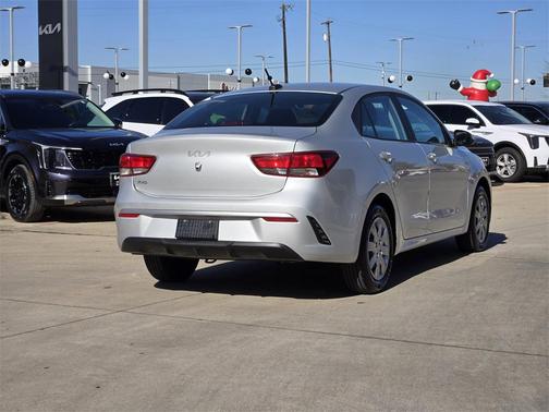 2023 Kia Rio LX