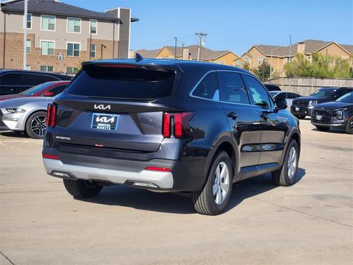 2026 Kia Sorento LX