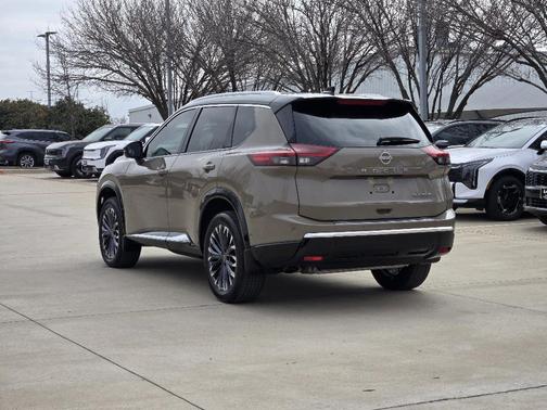 2024 Nissan Rogue Platinum