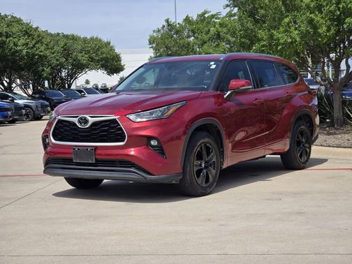 Pearl 2020 Toyota Highlander XLE
