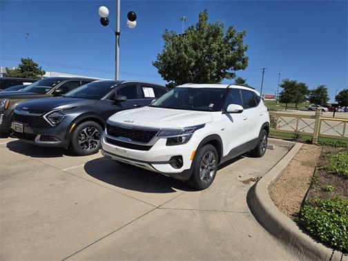 2023 Kia Seltos S