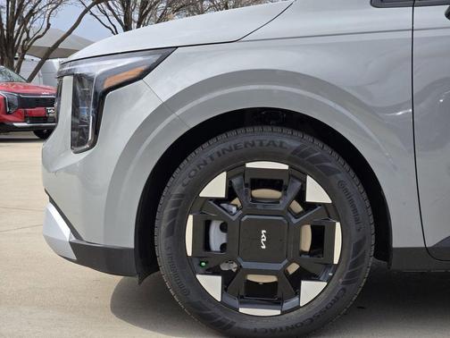 Ceramic Silver 2026 Kia Carnival EX