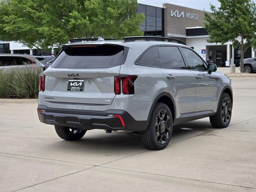 Wolf Gray 2026 Kia Sorento SX
