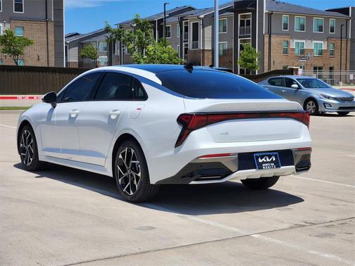 2025 Kia K5 EX