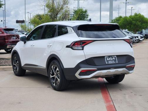 Glacial White Pearl 2023 Kia Sportage EX