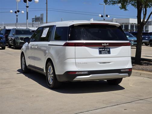 2023 Kia Carnival LX