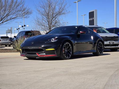 2017 Nissan 370Z NISMO Tech