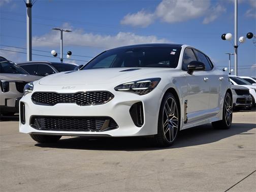 2022 Kia Stinger GT1