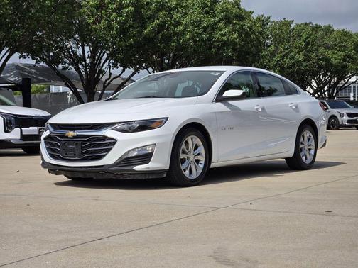 Summit White 2024 Chevrolet Malibu FWD 1LT