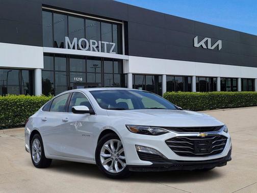Summit White 2024 Chevrolet Malibu FWD 1LT