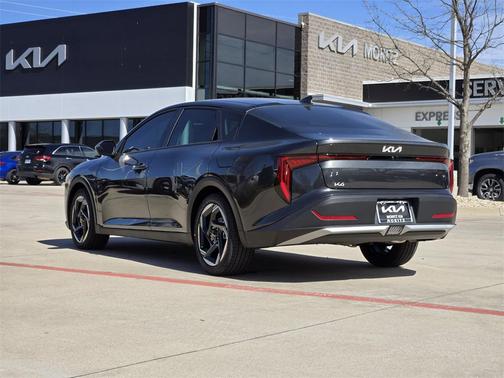 2026 Kia K4 EX