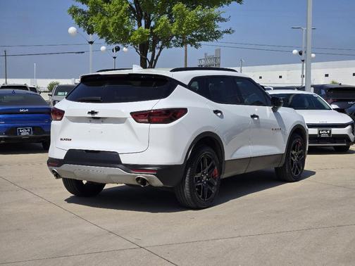 Summit White 2024 Chevrolet Blazer 3LT