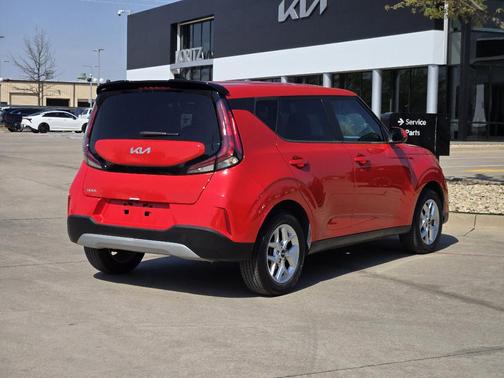 2024 Kia Soul LX