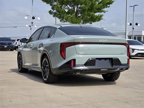 2025 Kia K4 GT-Line
