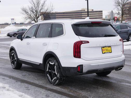 2023 Kia Telluride S