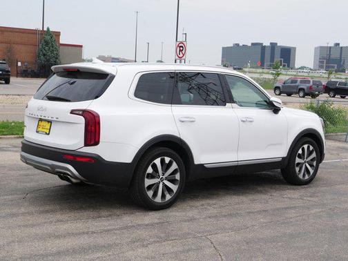 2022 Kia Telluride S