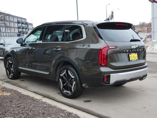 2023 Kia Telluride S