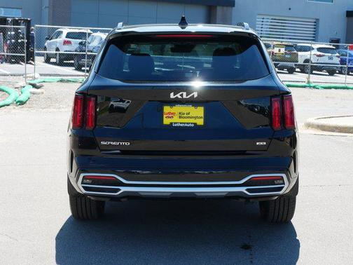 Ebony Black 2023 Kia Sorento SX