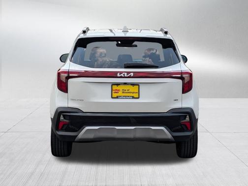 Snow White Pearl 2024 Kia Seltos SX Turbo