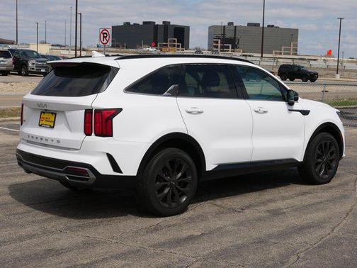 2022 Kia Sorento SX