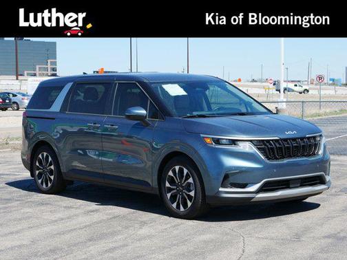 2024 Kia Carnival EX