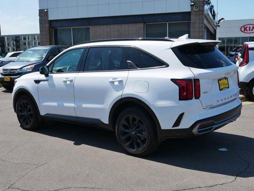 2022 Kia Sorento SX