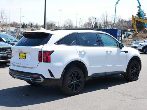 2022 Kia Sorento SX