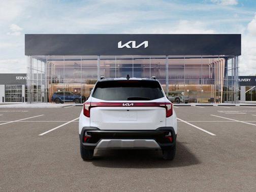 Clear White/Black Roof 2026 Kia Seltos S