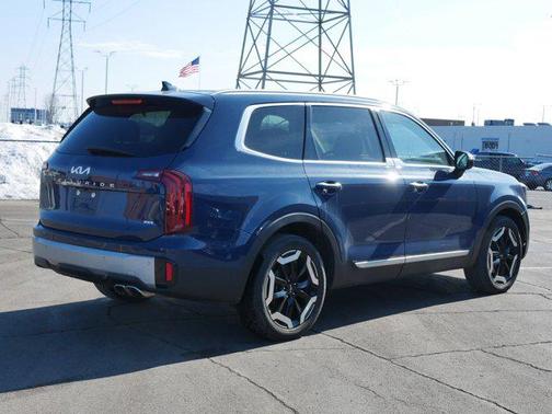 2023 Kia Telluride S