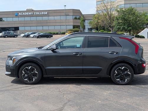Graphite Gray 2023 Kia Niro EV Wind