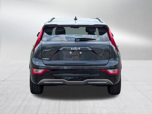 Graphite Gray 2023 Kia Niro EV Wind