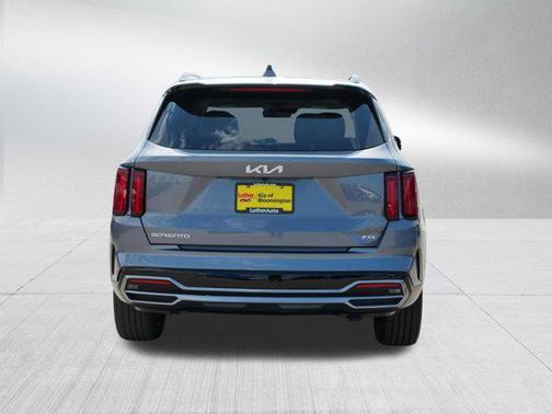 Everlasting Silver 2023 Kia Sorento SX