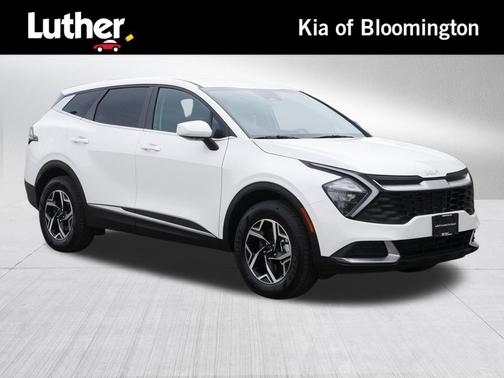 Snow White Pearl 2023 Kia Sportage LX