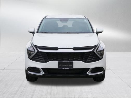 Snow White Pearl 2023 Kia Sportage LX
