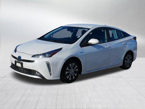 2021 Toyota Prius XLE
