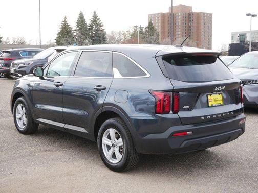2022 Kia Sorento LX