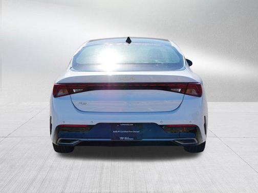 2022 Kia K5 EX