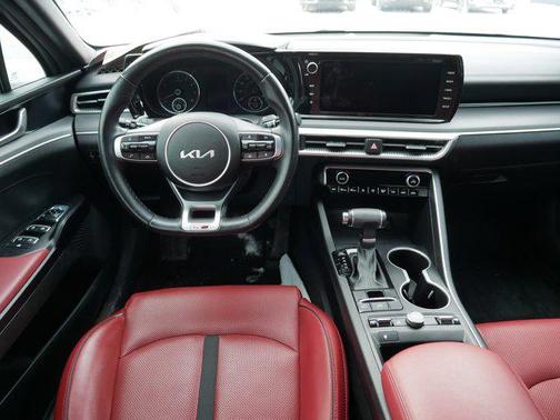2022 Kia K5 GT-Line
